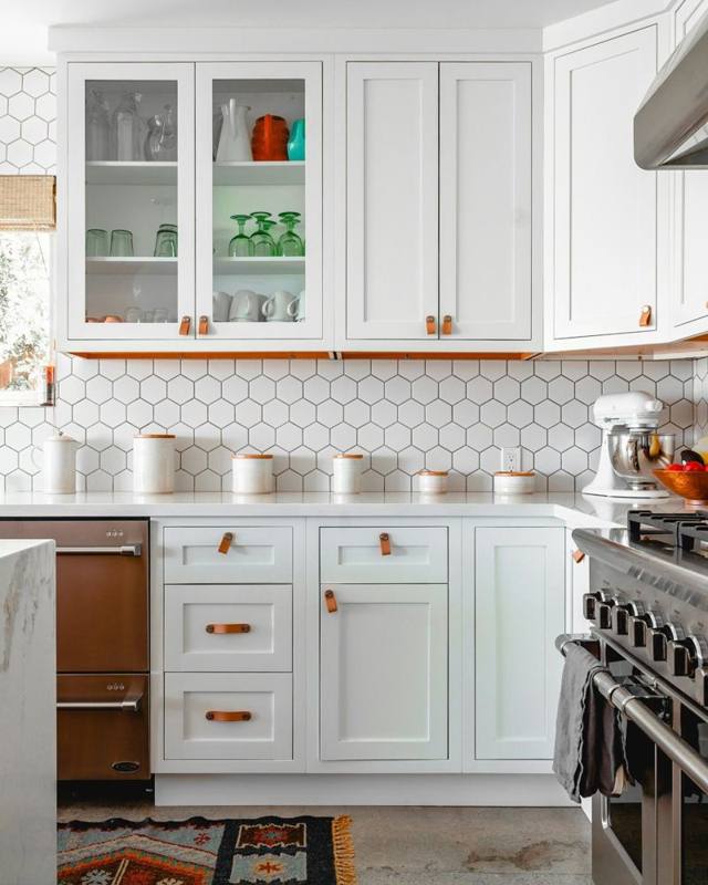 A newly renovated white kitchen